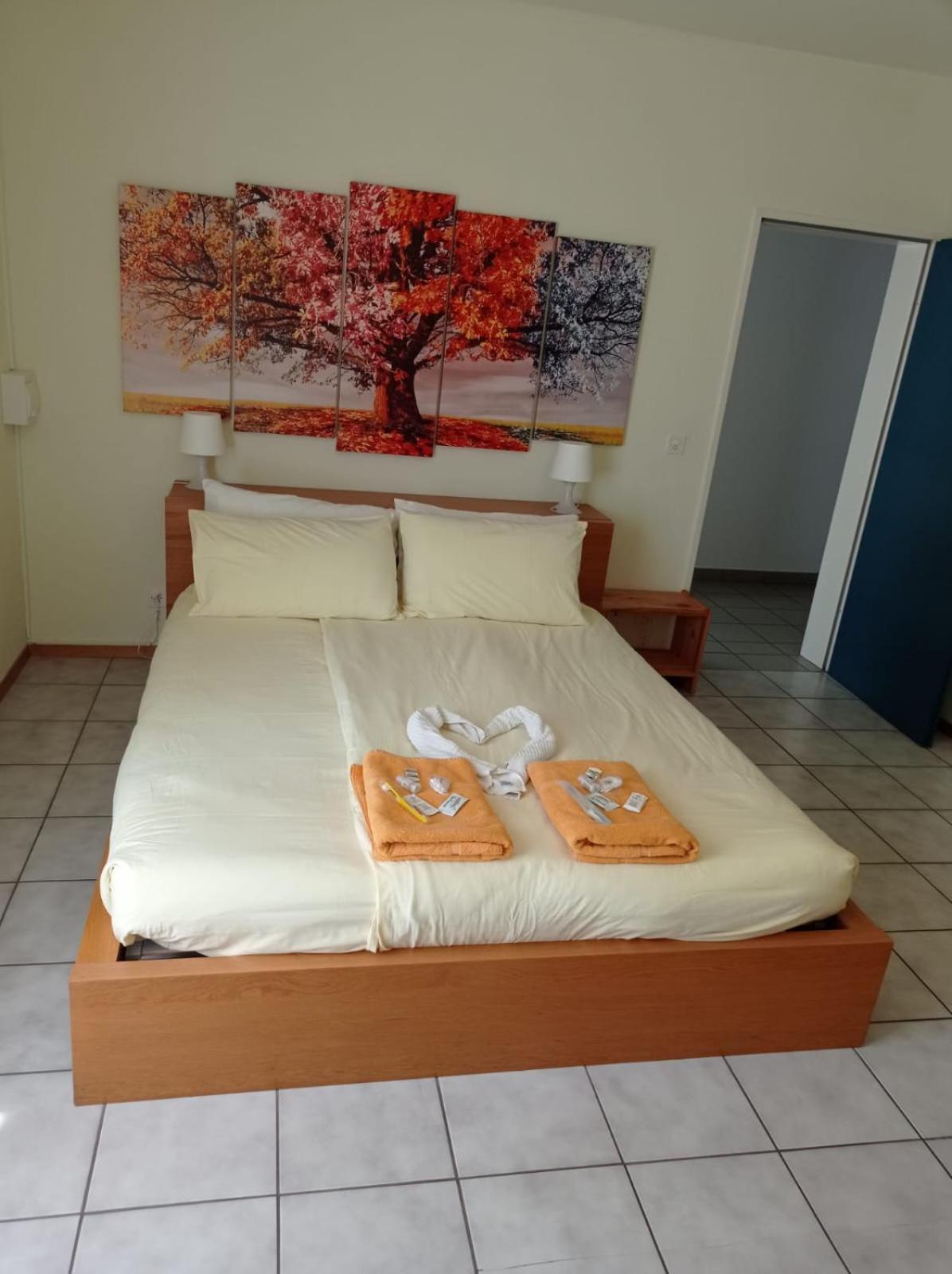 Hotel Ristorante Camoghe Isone Ngoại thất bức ảnh